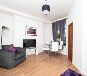 Cozy Apartment - Bellshill (3)